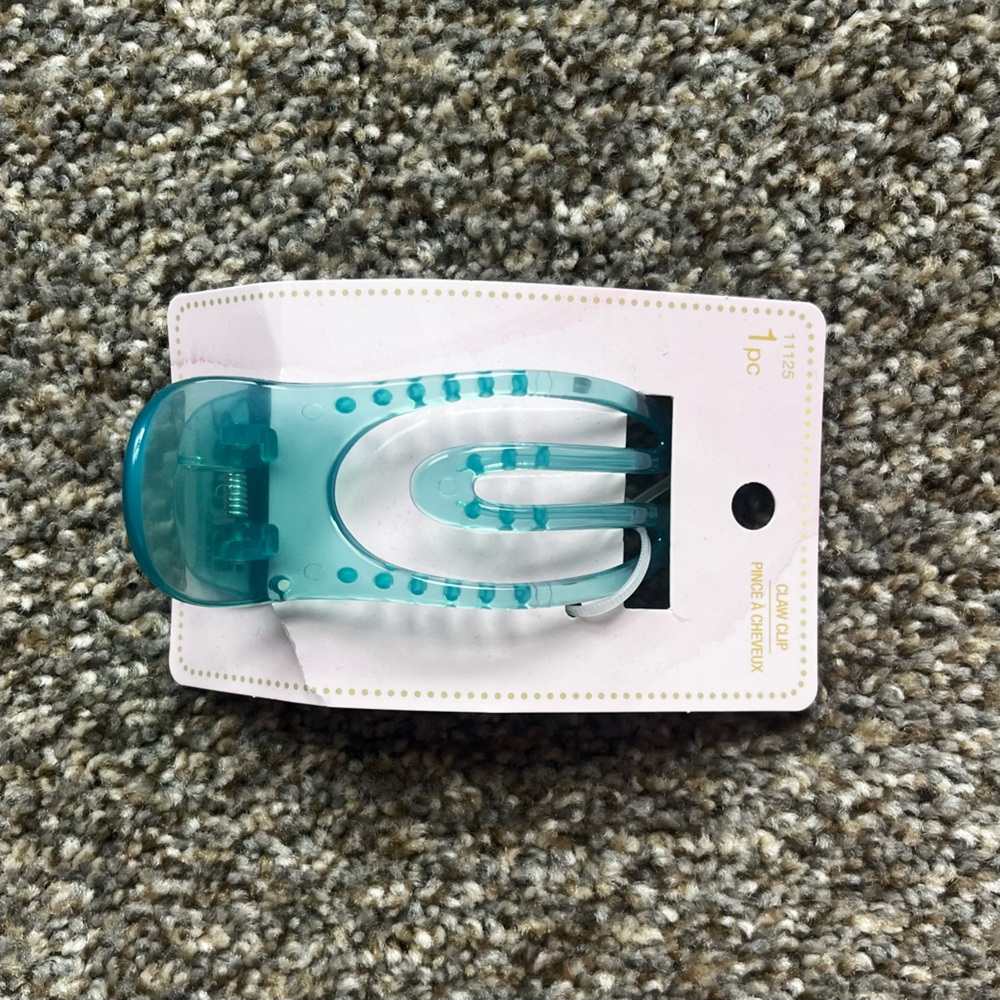 Scunci Claw Clip